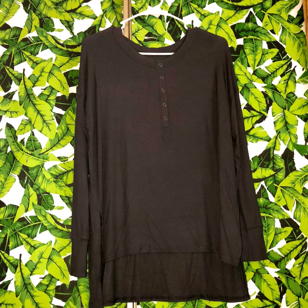 Black plane long sleeve shirt